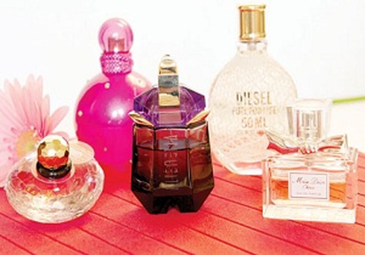 بهترین روش برای تست کردن عطر 