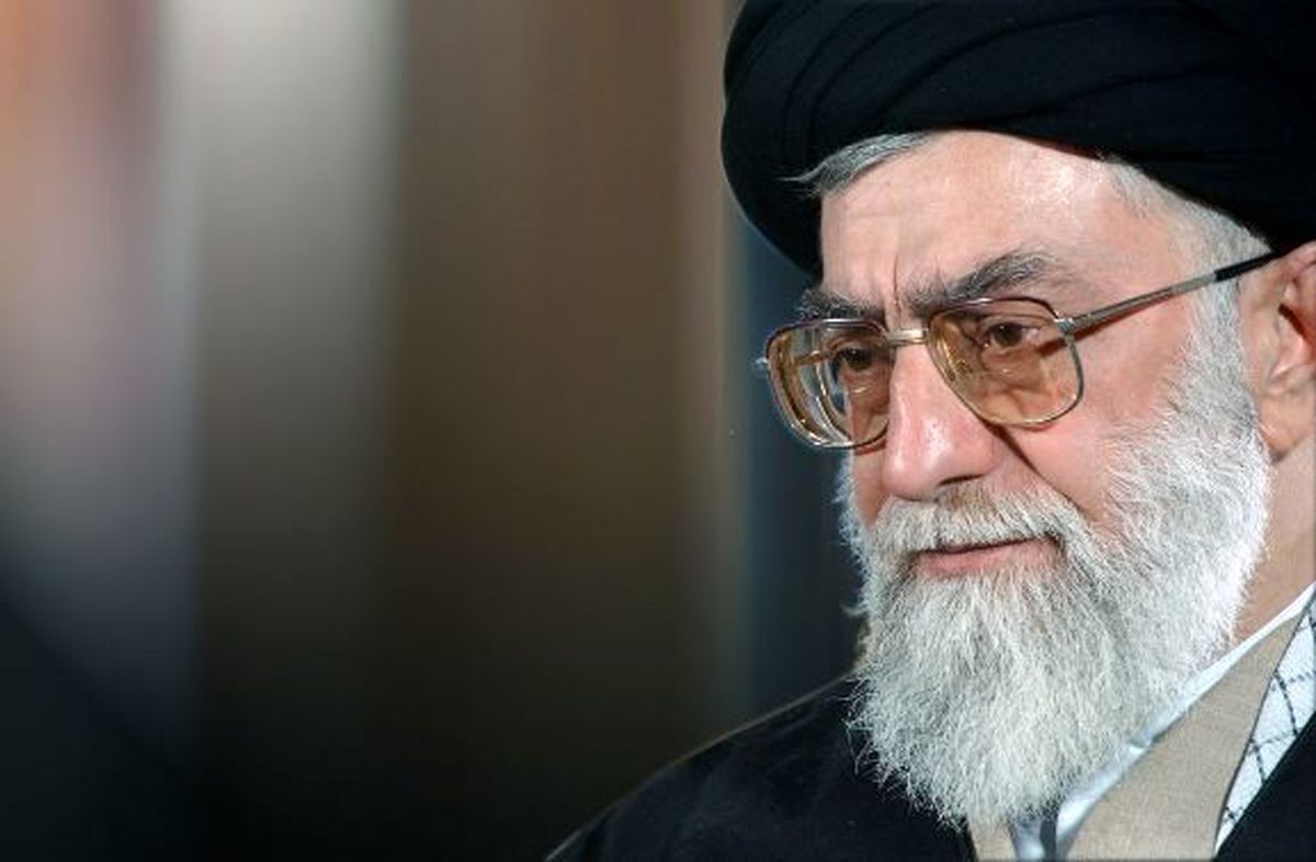 اختصاصی پارس/ جزئیاتی از دیدار هیات امناء و معاونین کمیته امداد با امام خامنه ای/ توصیه به کوچک سازی و پرهیز از اتلاف درآمدها