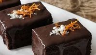 طرز تهیه کیک ساچر خوشمزه و مجلسی به روش حرفه ای قنادی