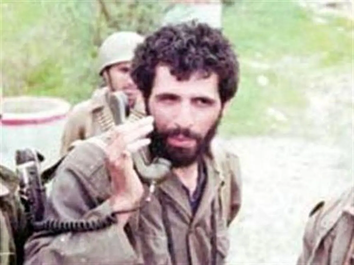 شهید کاظمی دقایقی قبل از شهادت /عکس + زندگینامه