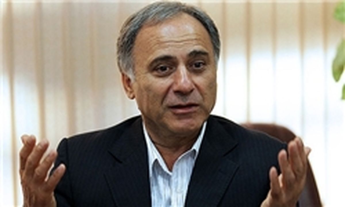 رحیمی: از پرسپولیس در عجبم!