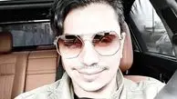 سلفی جدید محسن ابراهیم زاده در ماشینش + عکس