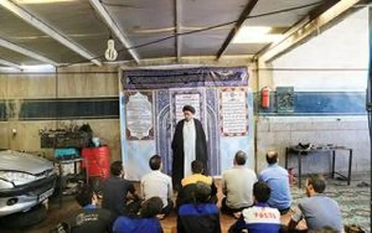 تعمیرگاهی که هم مکانیکی است هم مسجد+عکس