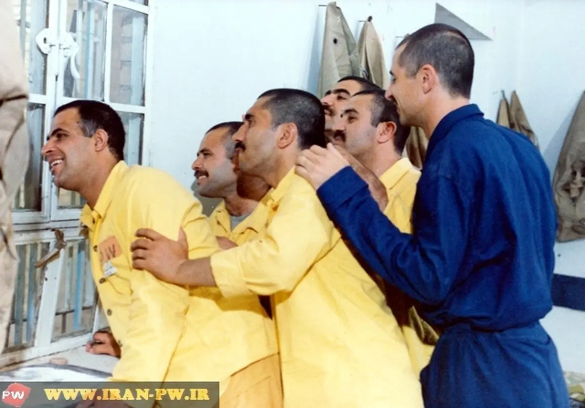 حلیم خوردن مشتی آنهم در اسارت 