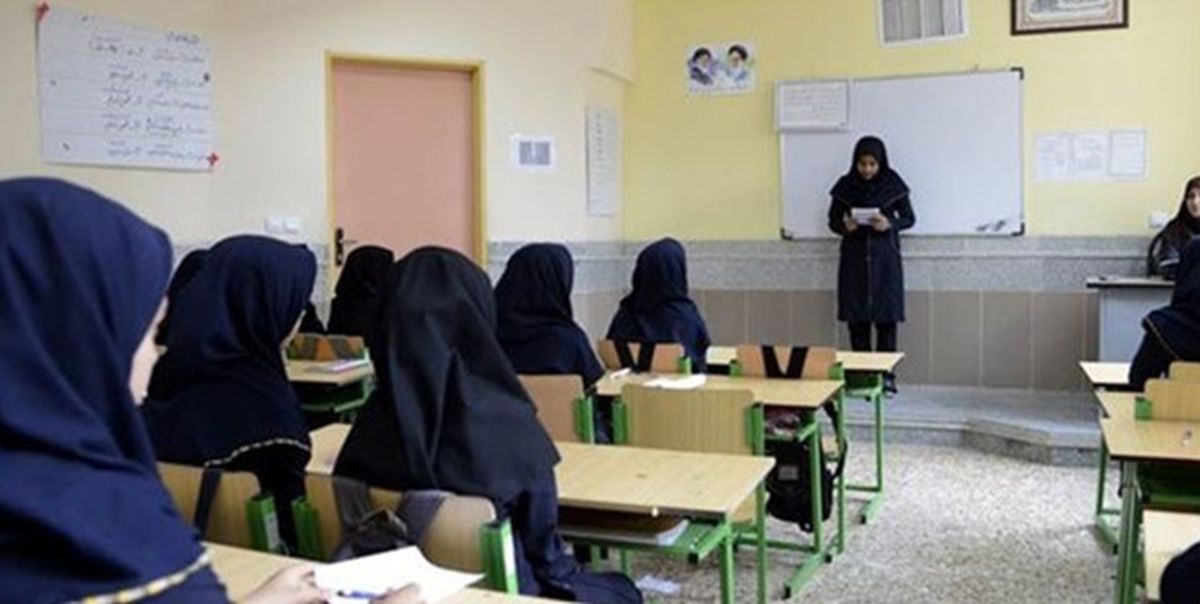 کشور به دانش‌آموز منتقد نیاز دارد نه مطیع