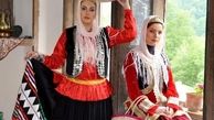 متین ستوده و دوستش با لباس محلی + عکس