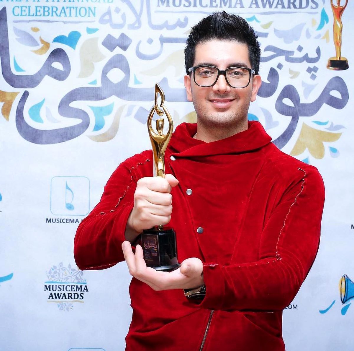 تیپ «فرزاد فرزین» سوژه شد+عکس