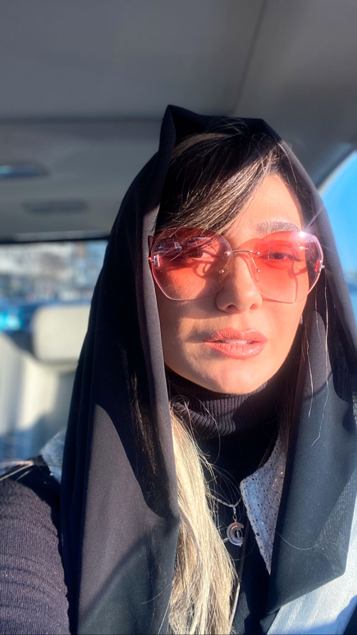 ظاهر ساده طور مینا وحید + عکس