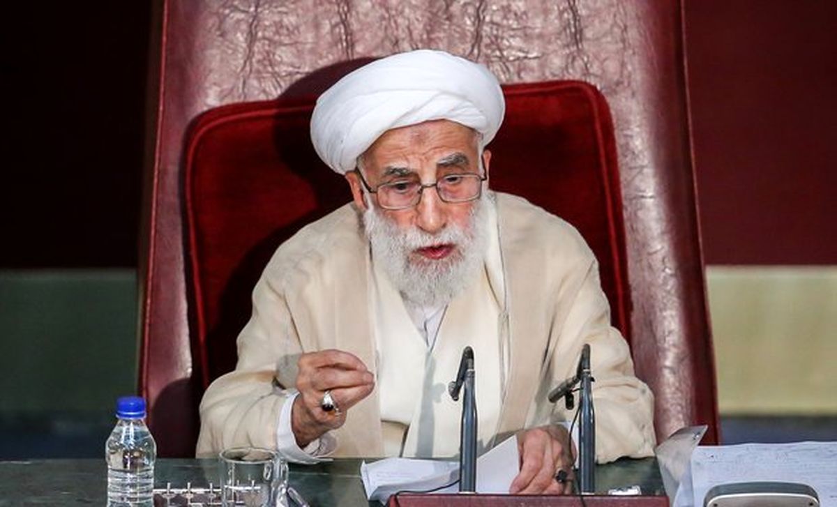 چرا نابسامانی‌ها را به پای رهبری می گذارند