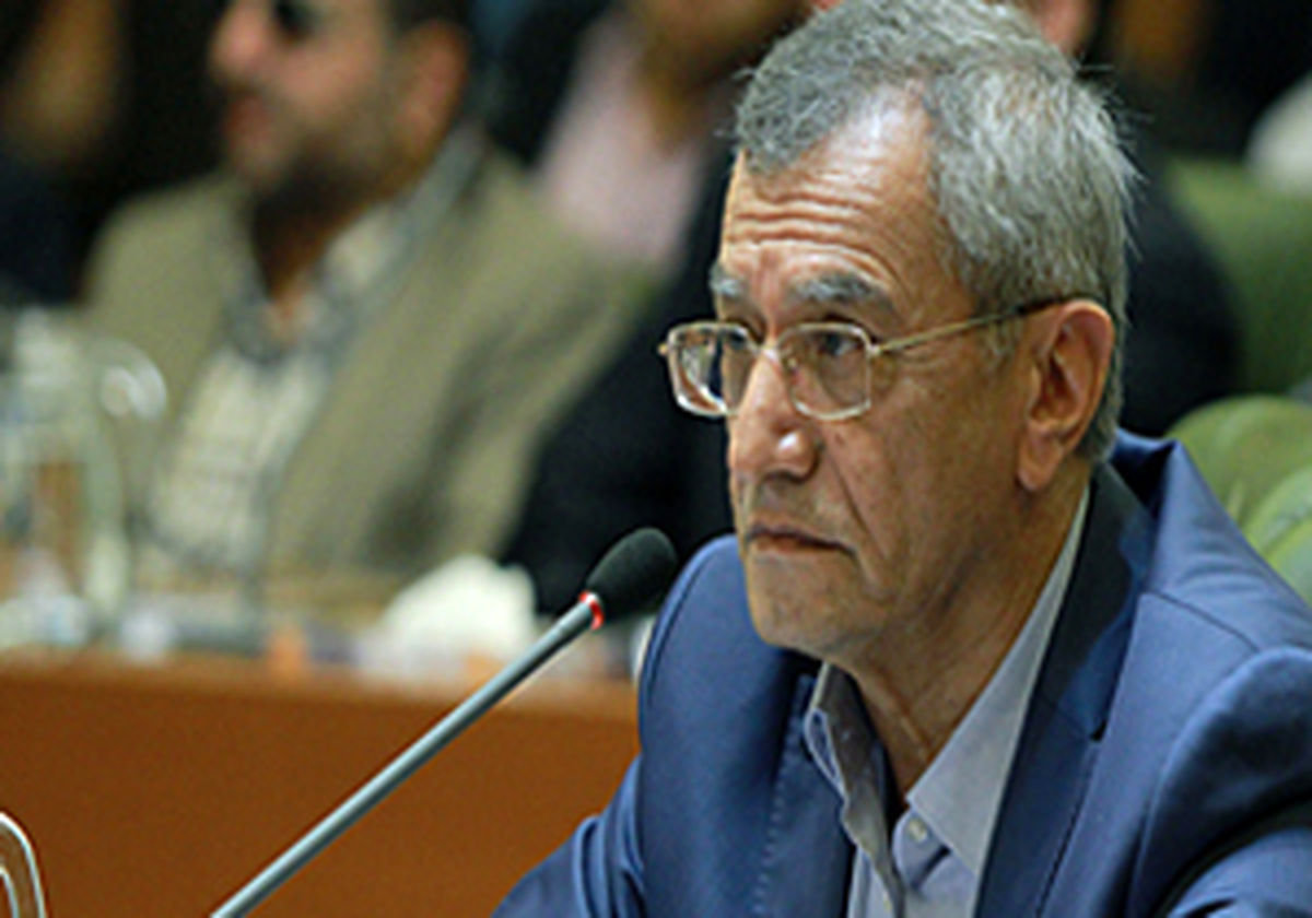 عضو شورای شهر: وزرای کشور و صنعت به مصوبات پایبند باشند 