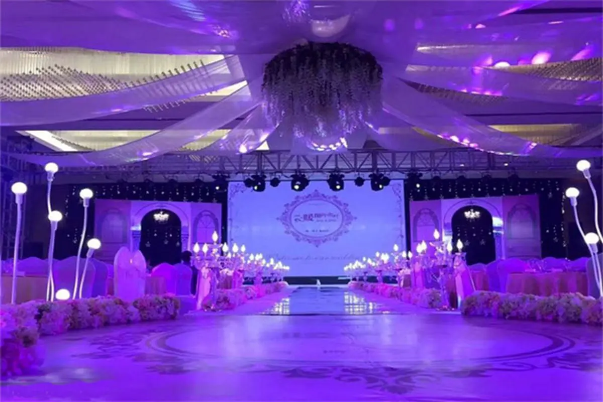 فروش و نصب انواع تلویزیون شهری تالار عروسی و باغ تالار در مجموعه جهان ال ای دی