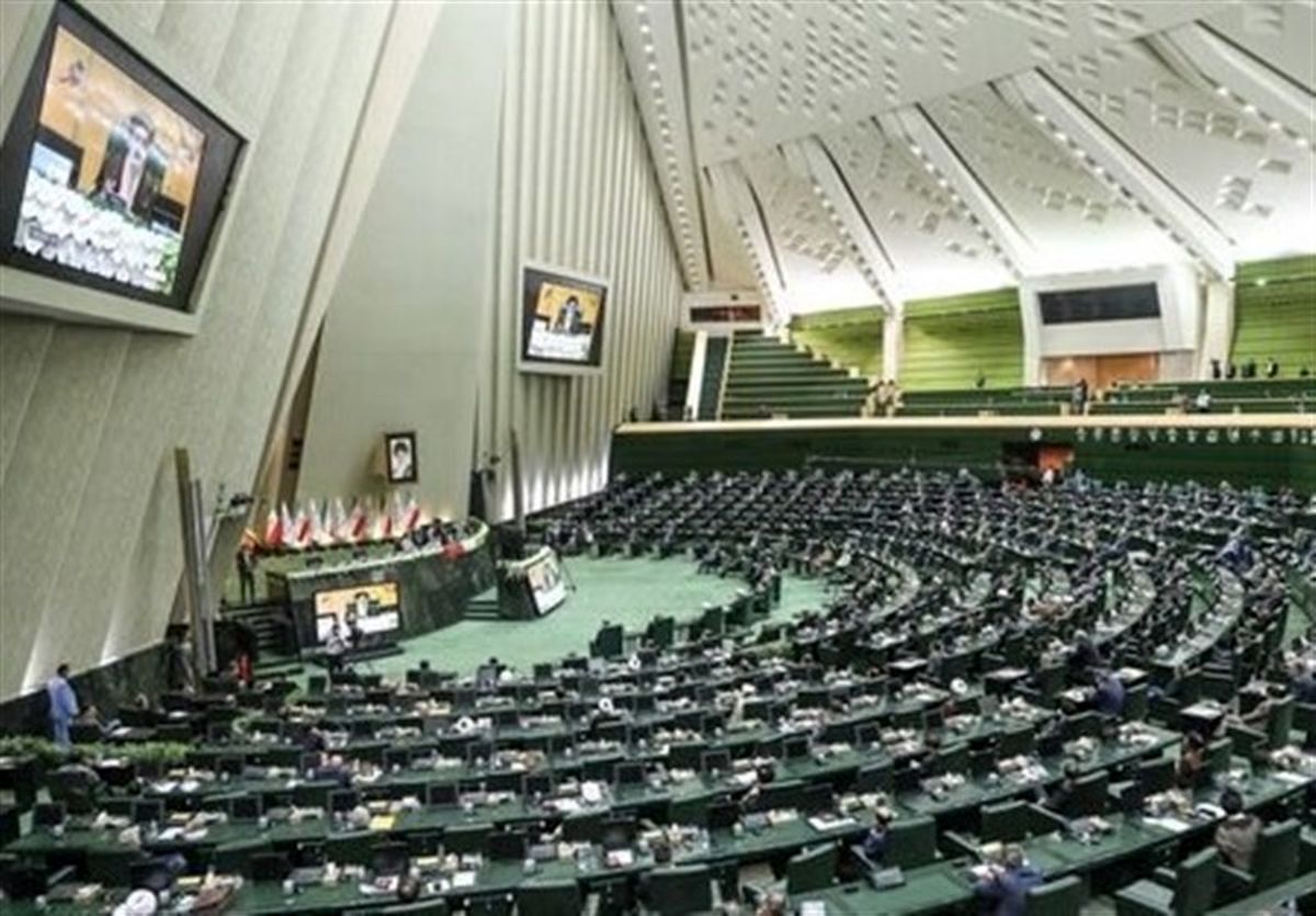 تذکر ۴ نماینده درباره لایحه رتبه بندی معلمان