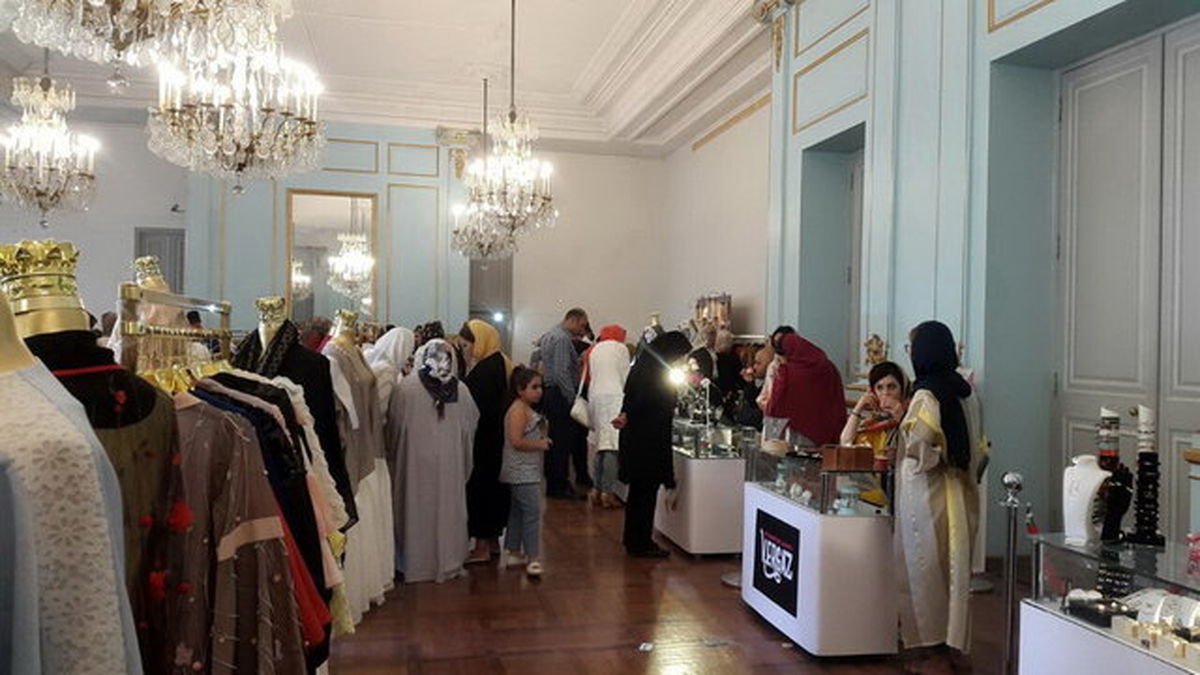 برگزاری شوی لباس در کاخ نیاوران و حاشیه‌های آن!