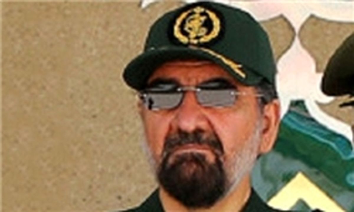گفتگوی رضایی و شمخانی درباره مجسمه سردار اسعد!