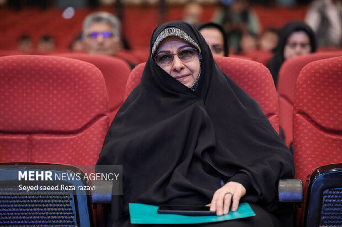 خزعلی : پیگیر گواهینامه موتورسیکلت برای زنان هستیم