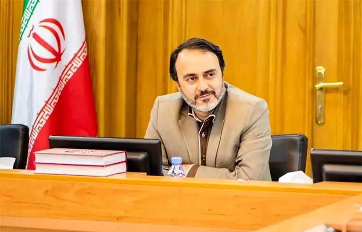 پیرهادی: موبایل‌قاپی و سرقت خیابانی دغدغه اصلی شهروندان تهرانی است