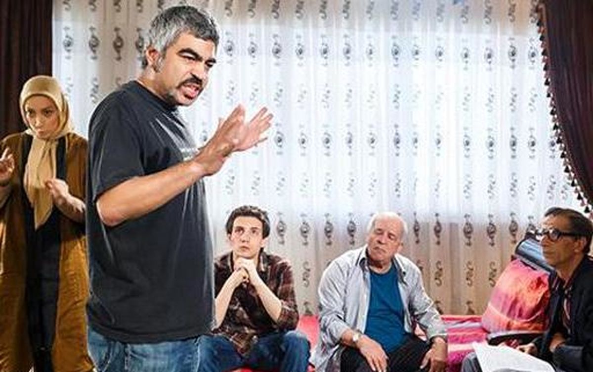 تذکر جدی سرافراز در مورد یک سریال توهين آميز به خانواده ايراني/ آيا طنزسازان همگي به سفر چين و ماچين رفته ‌اند؟