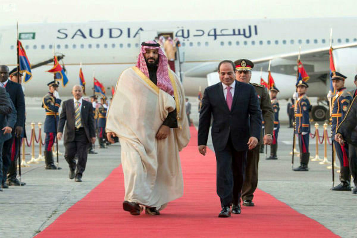 سفر ولیعهد سعودی به مصر همزمان با اعتراضات بین المللی