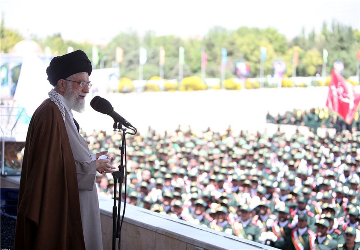 مراسم دانش آموختگی دانشجویان دانشگاه امام حسین(ع) 