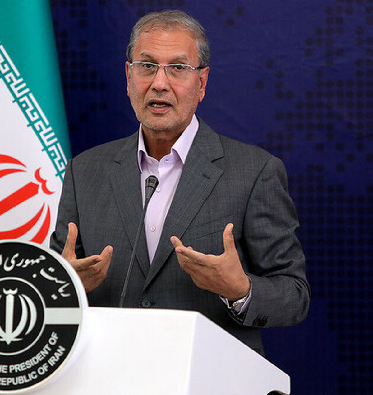 ربیعی: دولت هم برای کارگران غیررسمی نگران است