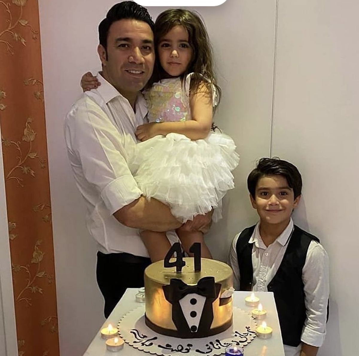 جواد ‌نکونام و فرزندانش + عکس