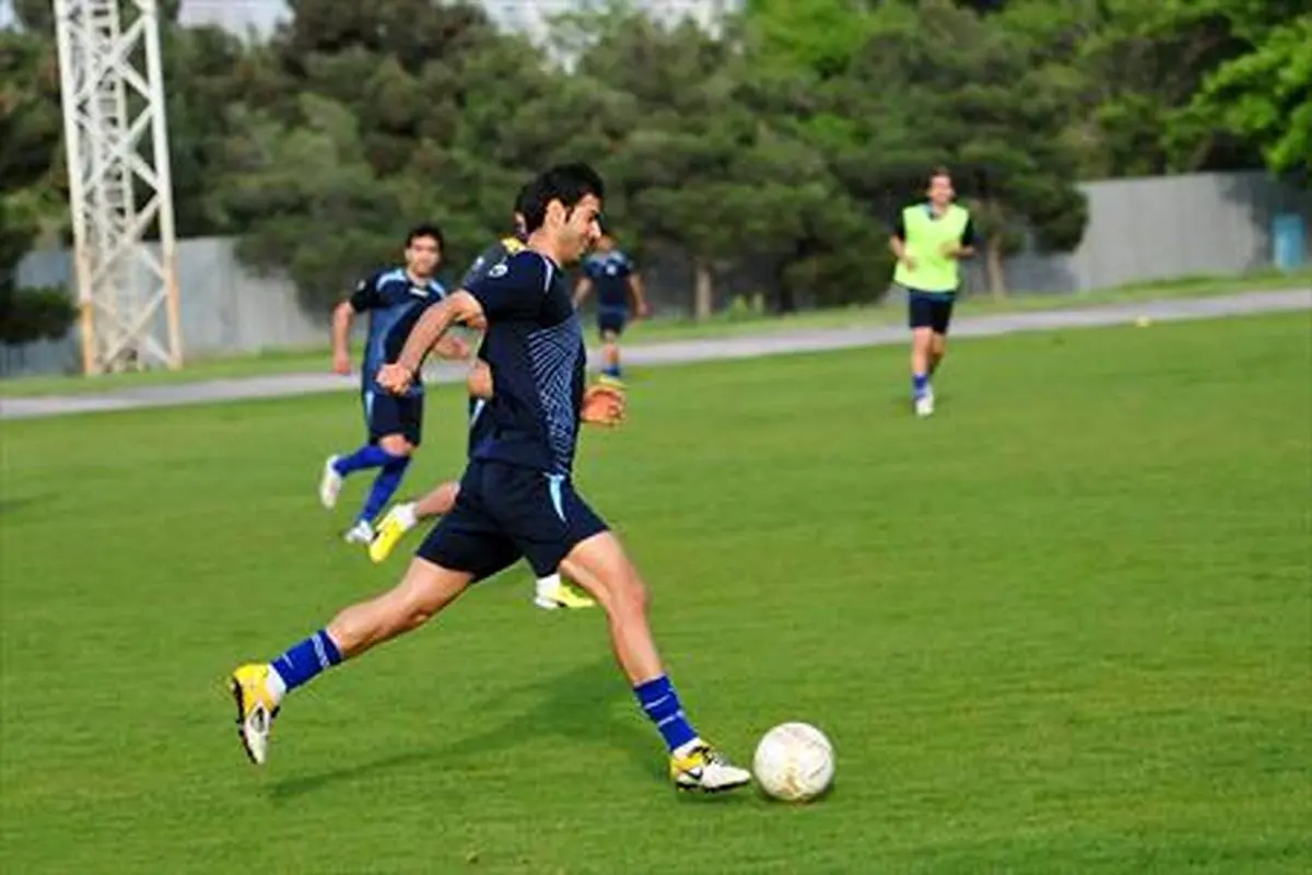 یک ستاره ملی پوش دیگر با استقلال بست