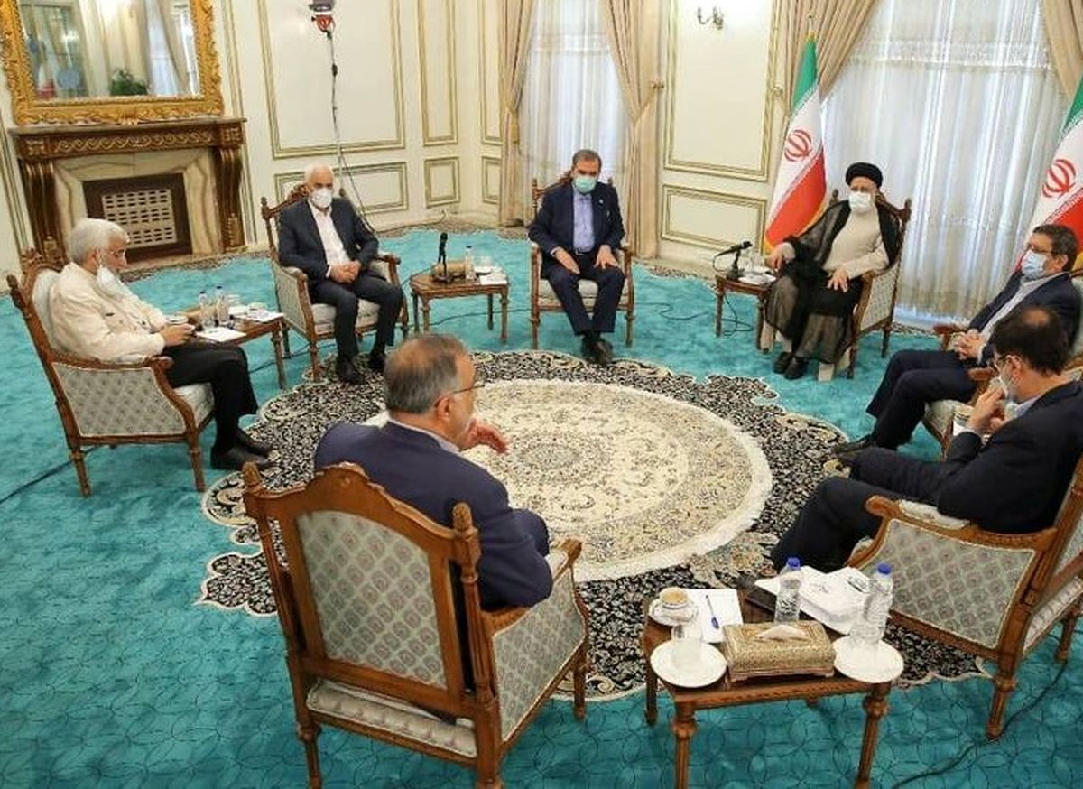جلسه آیت الله رئیسی با ۶ کاندیدای انتخابات+ عکس