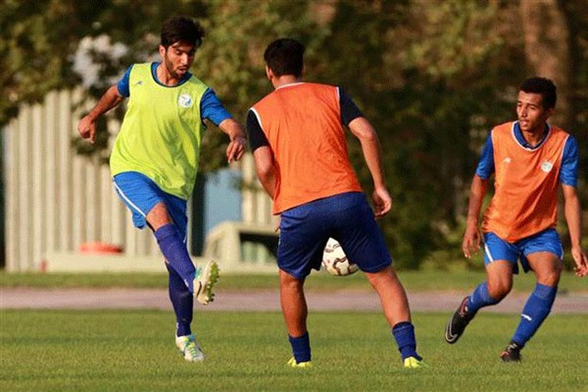 غیبت ادامه دار هافبک معترض استقلال