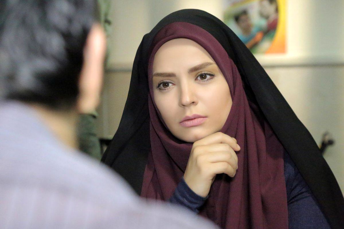 بازیگر زن سریال محکومین در کنارپسرش+عکس