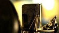 وقتی مجری برنامه تلویزیونی نامرئی است + فیلم 