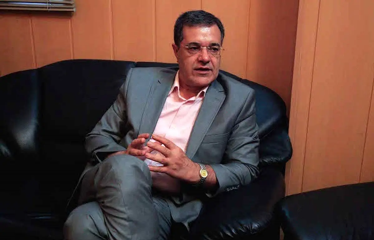 دیکتاتوری به نام«مصدق»!/ این مصدق بود که از یک شاه لیبرال، یک پادشاه مستبد ساخت