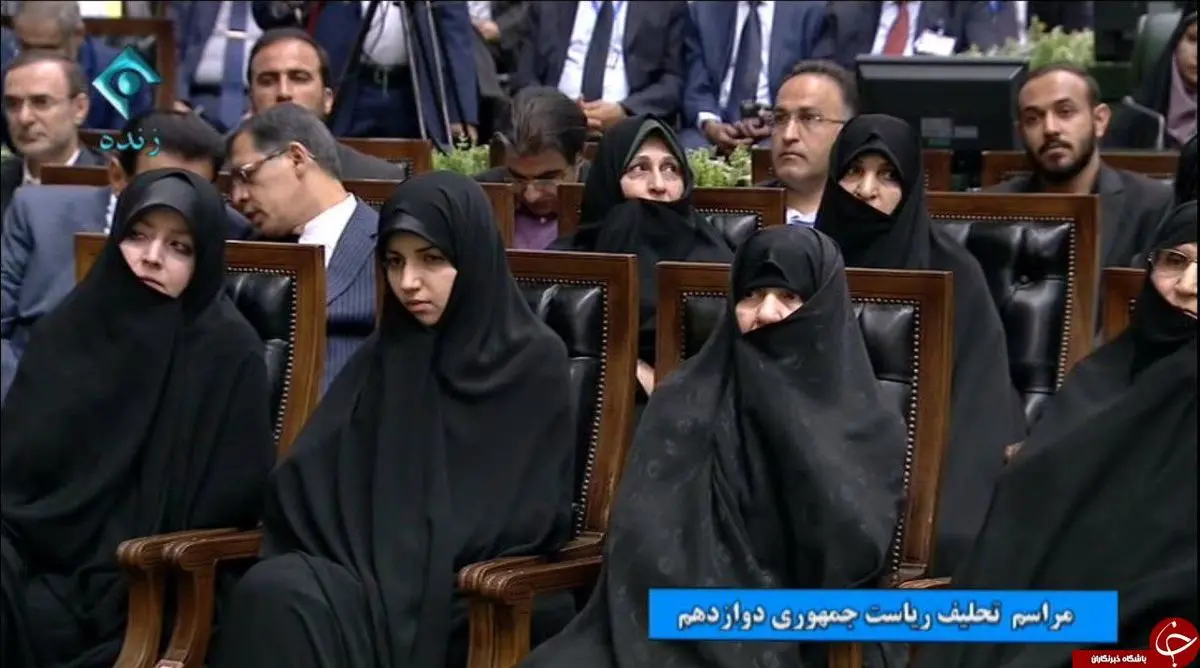 "دختر رییس جمهور" در مراسم تحلیف پدرش