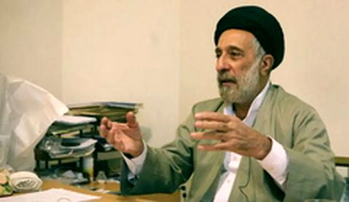 خامنه‌ای: منتظریم هاشمی جبران کند!