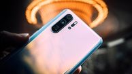 وقتی قدرت DSLR توسط Huawei P30 Pro در سنگاپور دچار چالش می‌شود؛ عکاسی از کهکشان راه شیری با وجود بالاترین حد آلودگی نوری