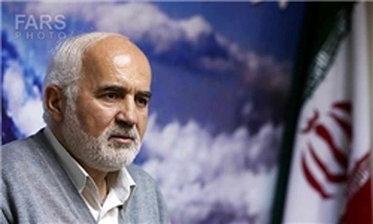 پشیمانی رئیس‌جمهور از بی‌سواد خواندن منتقدان