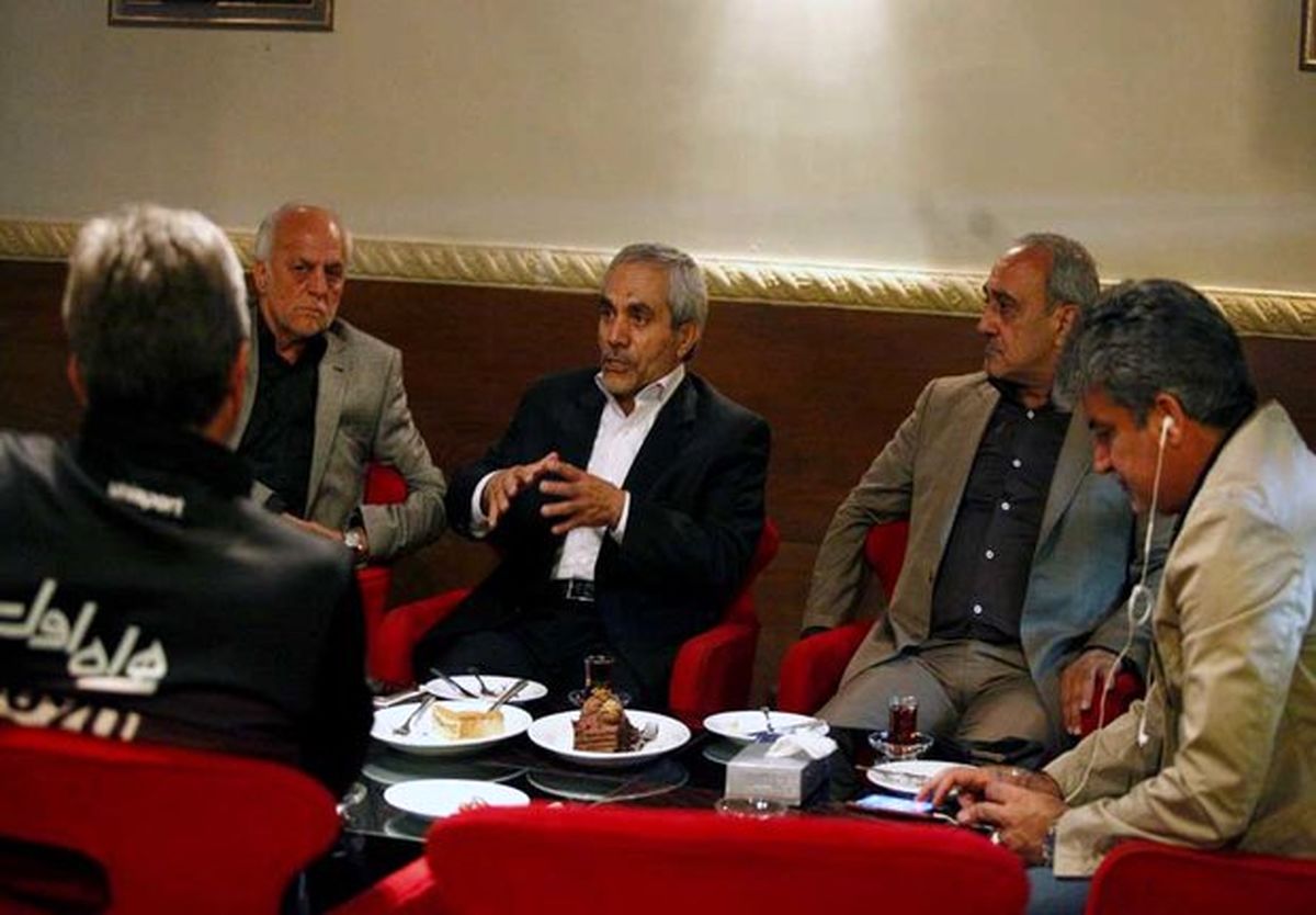 بازدید طاهری از تیم‌های پایه و تیم «ب» پرسپولیس