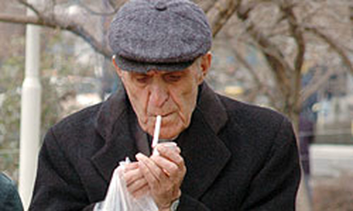 آیا مالیات دخانیات را افزایش می یابد؟