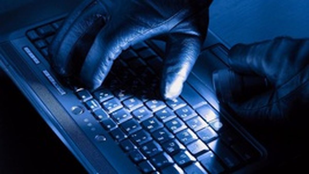 نصب نرم افزار جاسوسی در کافی‌نتی در قزوین
