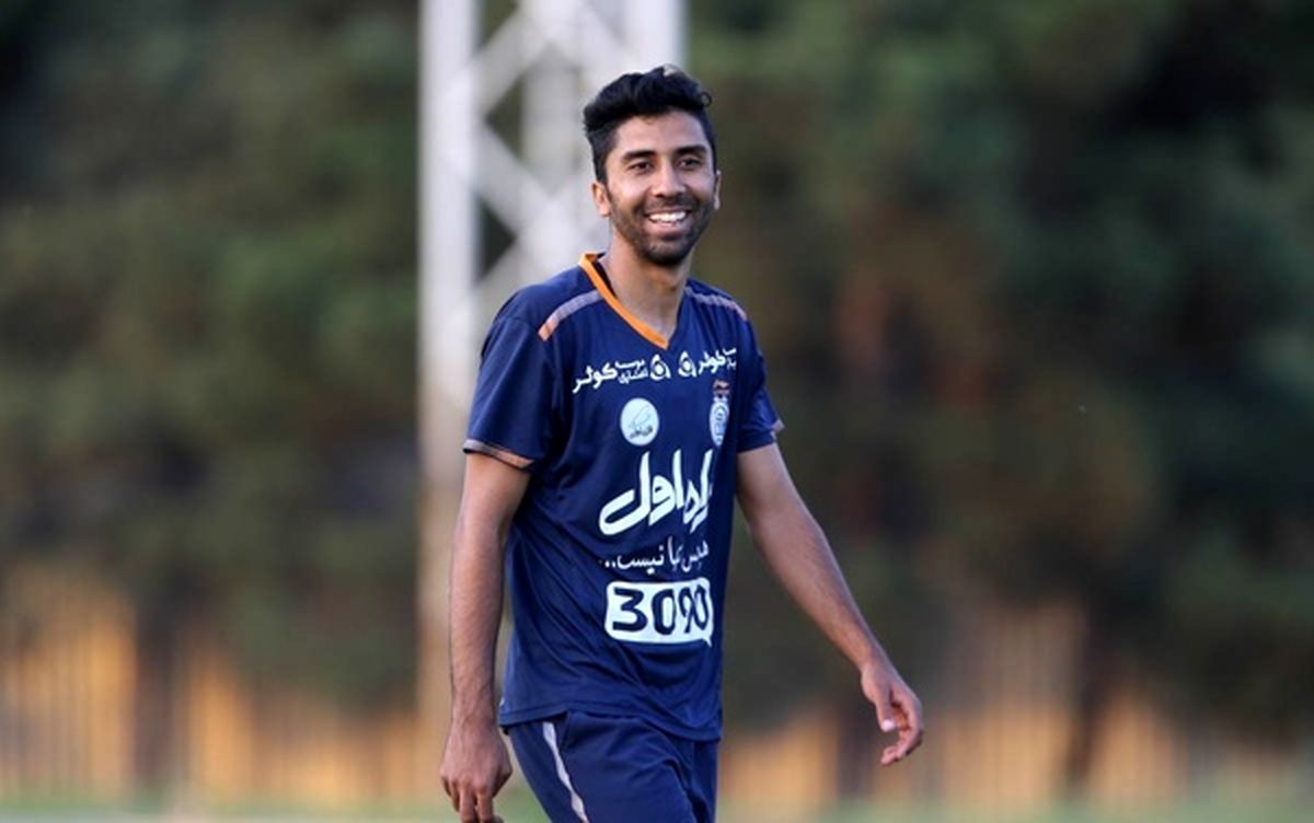 شانس درب خانه اسقلال را زد!
