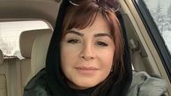 سیماتیرانداز در خودروی لوکسش