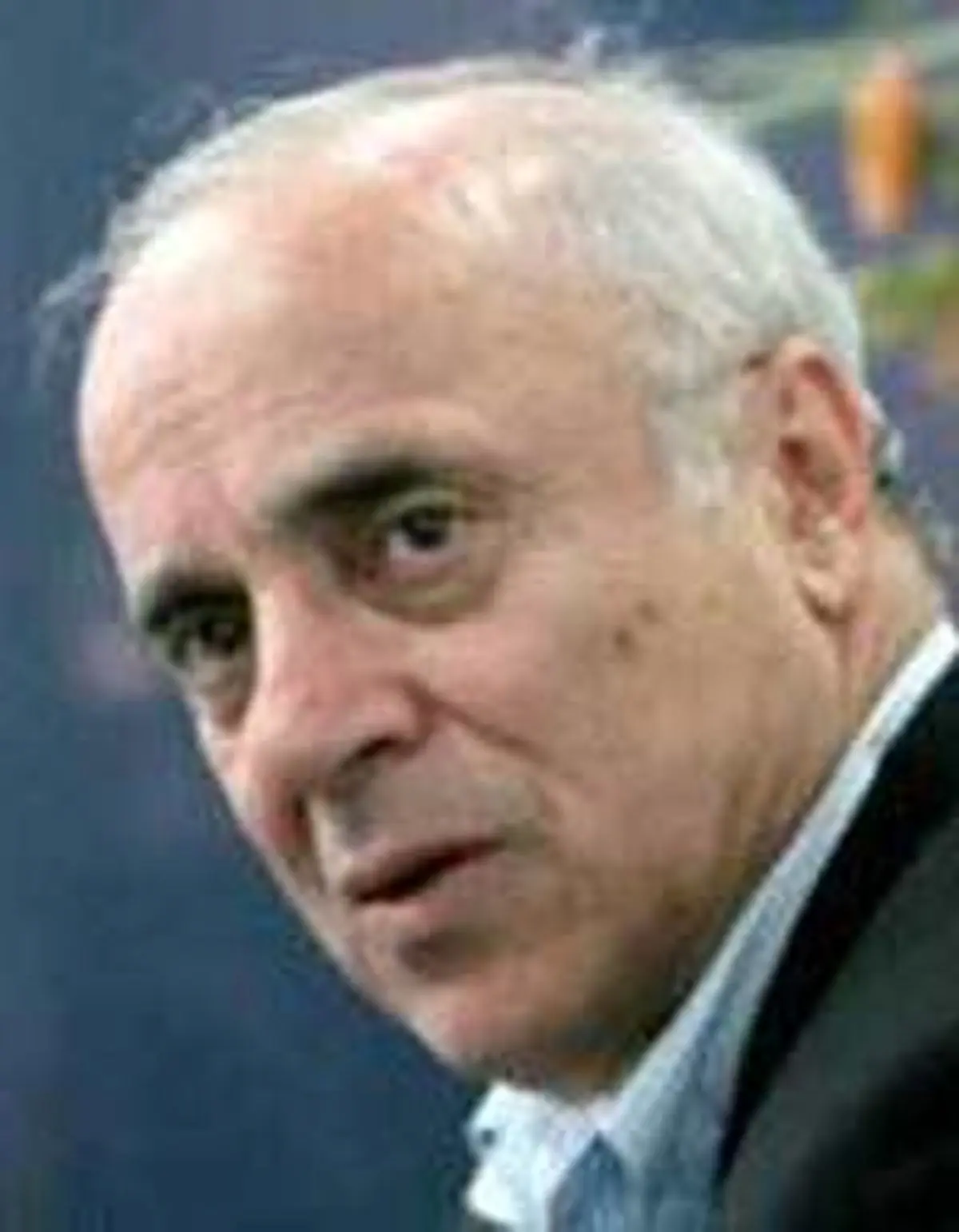 با ترکیب جدید هیأت مدیره هم موافق نیستم