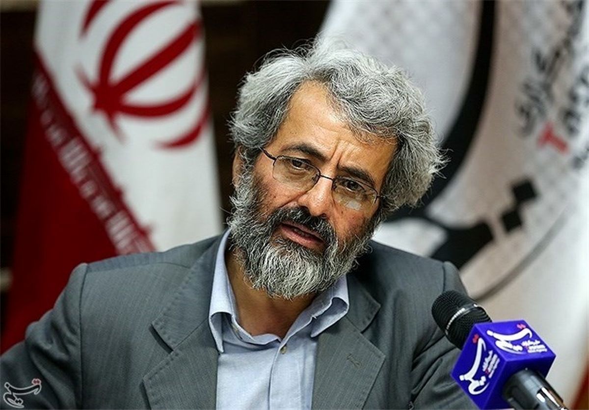 هاشمی تاریخ را درست مطالعه کند