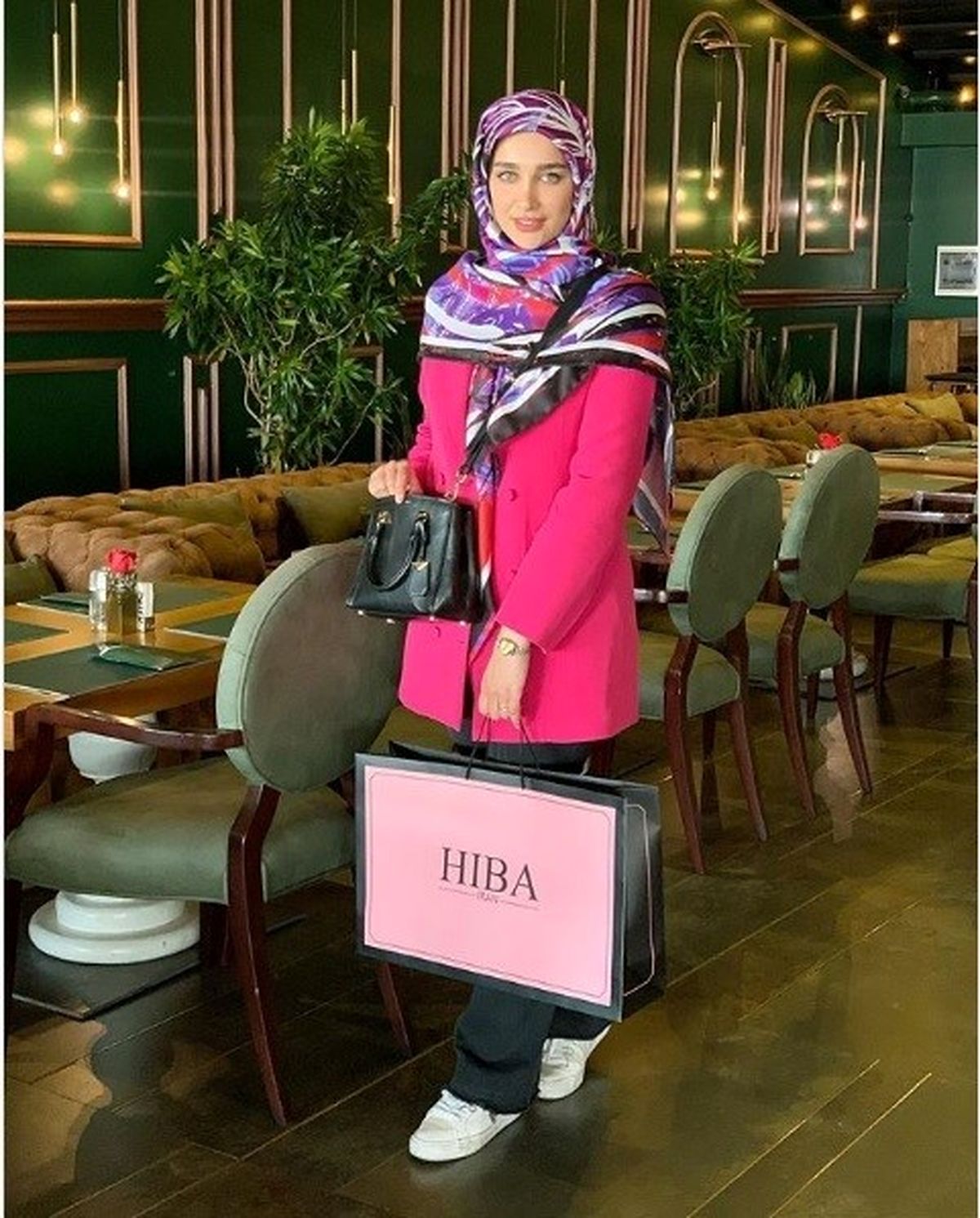 آشنایی با آناشید حسینی بانوی کارآفرین ایرانی در عرصه صنعت نساجی