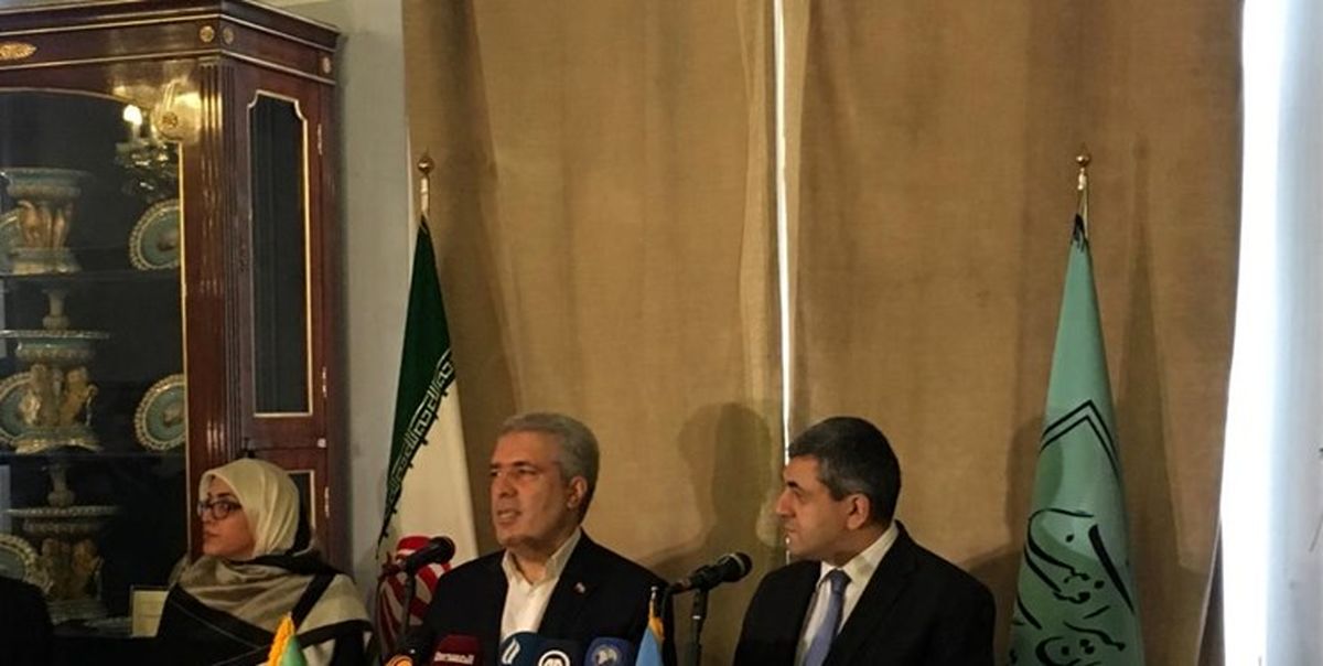 نشست خبری که به بازدید از کاخ گلستان محدود شد