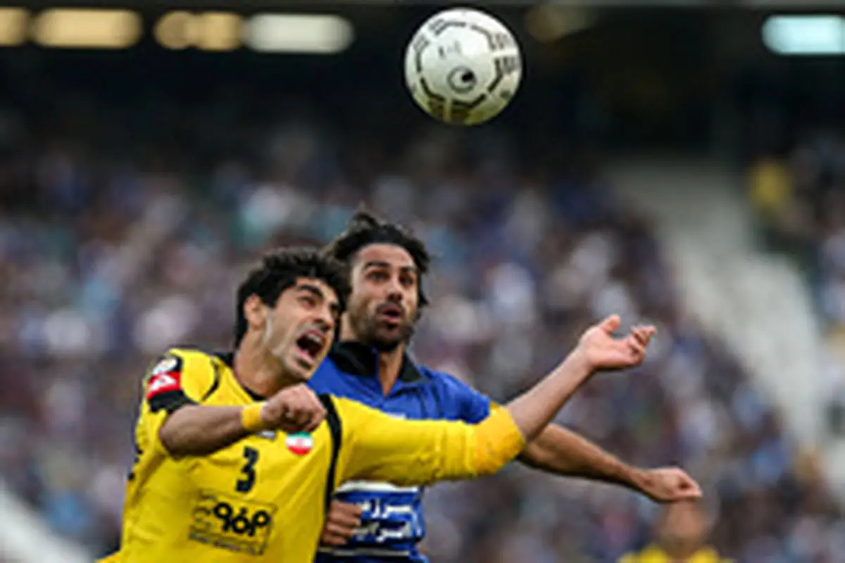 کریمی: هنوز قهرمانی استقلال قطعی نشده