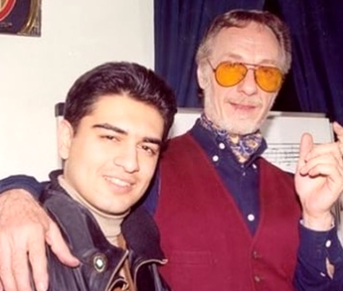 نوجوانی نوازنده محبوب مهران مدیری در کنار آقای نابغه+عکس
