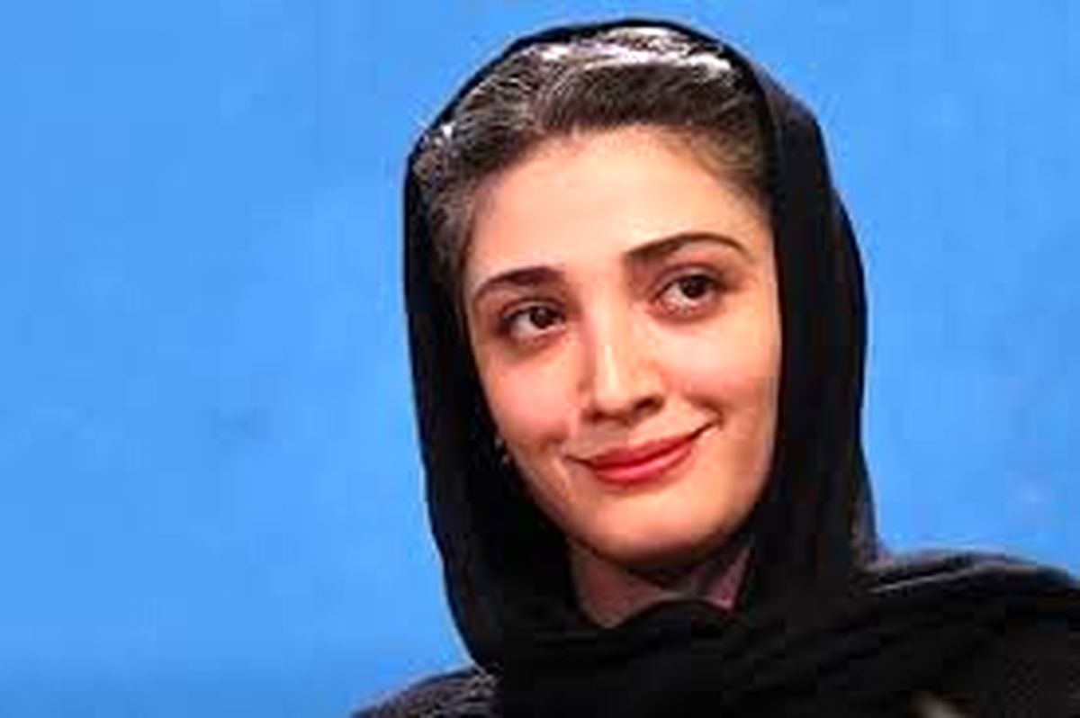 مینا ساداتی غرق در تفکر /عکس