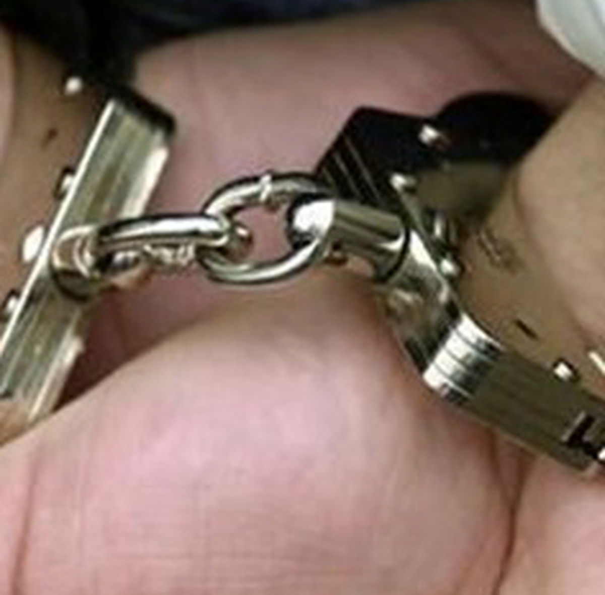 چرا تَنِ برخی افراد از برخورد با فساد به لرزه افتاده است؟