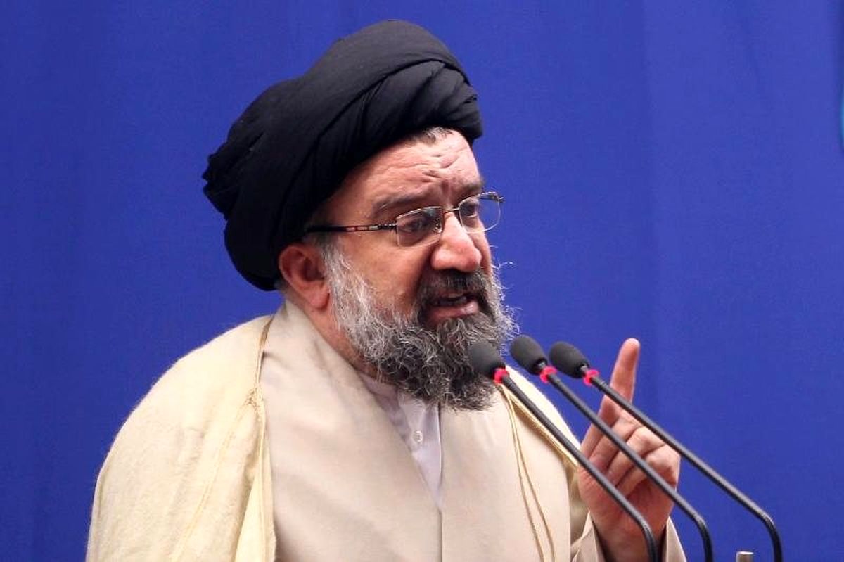 خاتمی از نمایشگاه کتاب تهران بازدید کرد