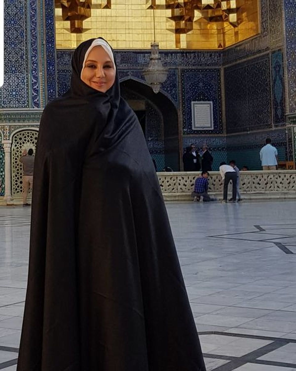 بهنوش بختیاری با چادر + عکس